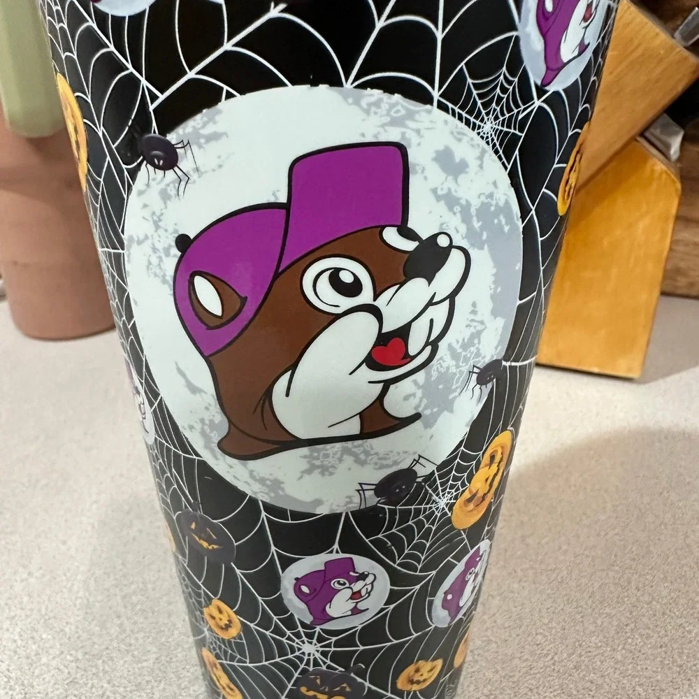 Buc-ee's Halloween Yukon Outfitters 32oz Tumbler Spooky Spider Web Beaver Mascot